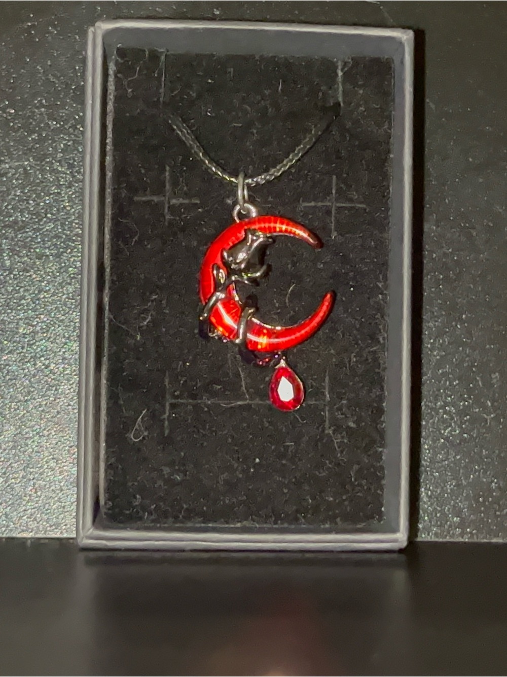 Red Crescent Moon Cat Pendant Necklace - Women Jewelry